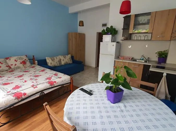 Flowers ポモリエ